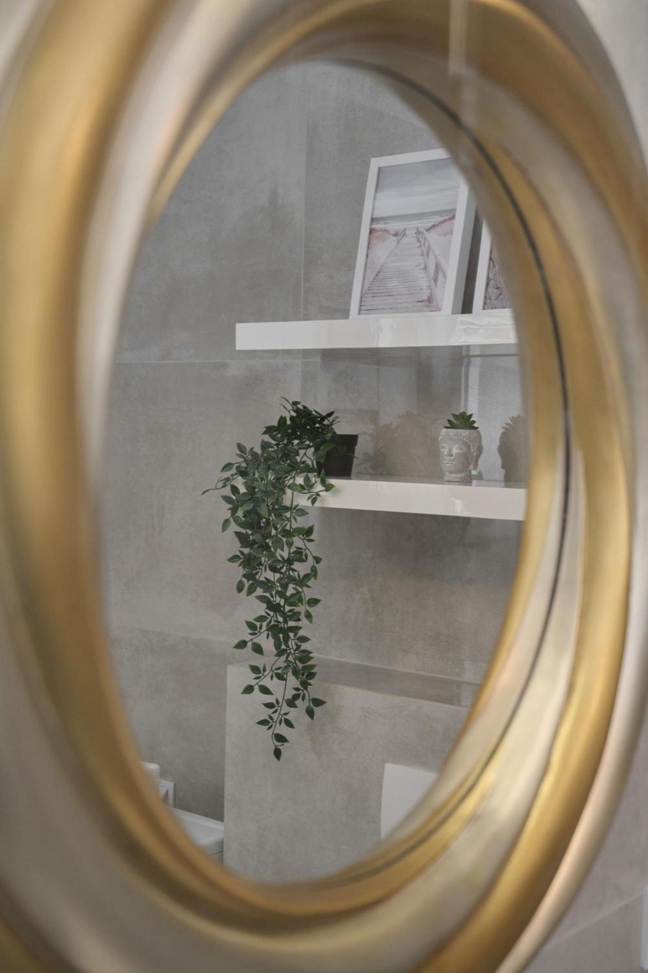 Leilighet Luxurious With Balcony & Parking Gwiazdzista By Renters Wrocław